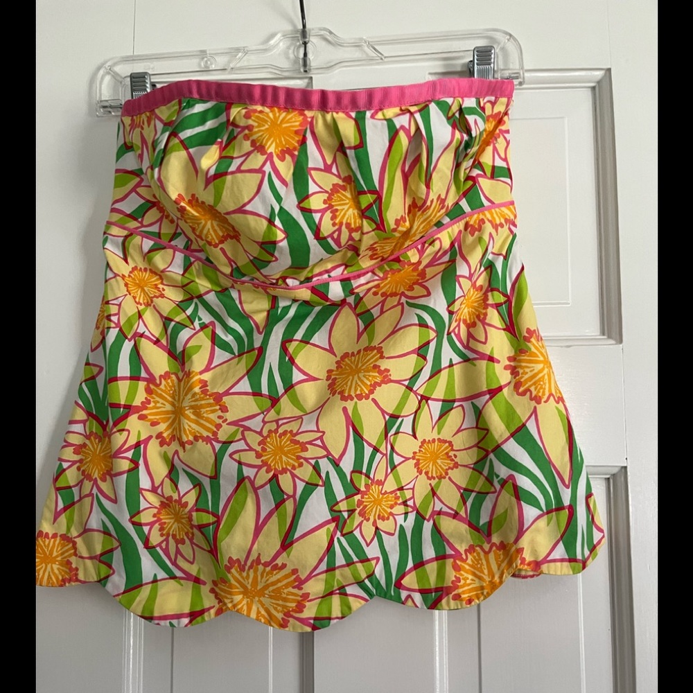 Lilly Pulitzer floral cotton tube top with tulip petal hem-vintage!  ❤️